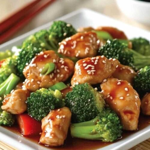 Ingrédients frais pour sauté de poulet et brocoli