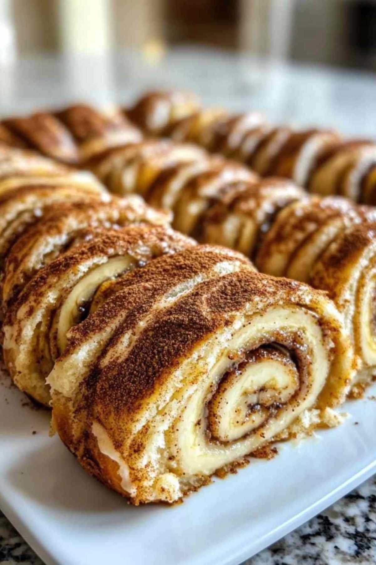 Préparation de la garniture à la cannelle pour rouleaux de pain à la banane