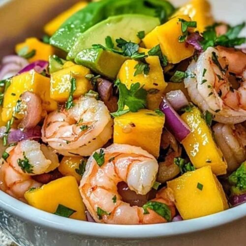 Ingrédients frais pour tartare de crevettes avocat mangue